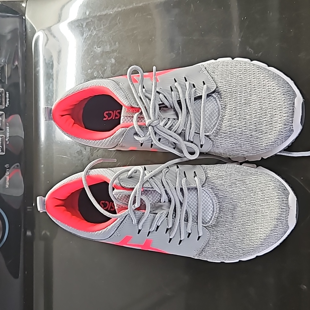 Asics Women's Gel Quantum 90 SG 1022A053 Gray Running Shoes Sneakers